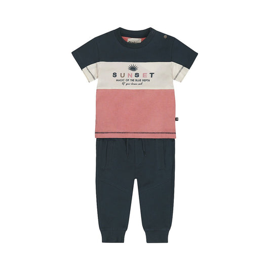 Conjunto Playera Sunset y Jogger Cargo de Algodón para Niño - Kool KidsDIRKJEKool KidsN58712-3MConjunto Playera Sunset y Jogger Cargo de Algodón para Niño3 MesesNavy8720815598029