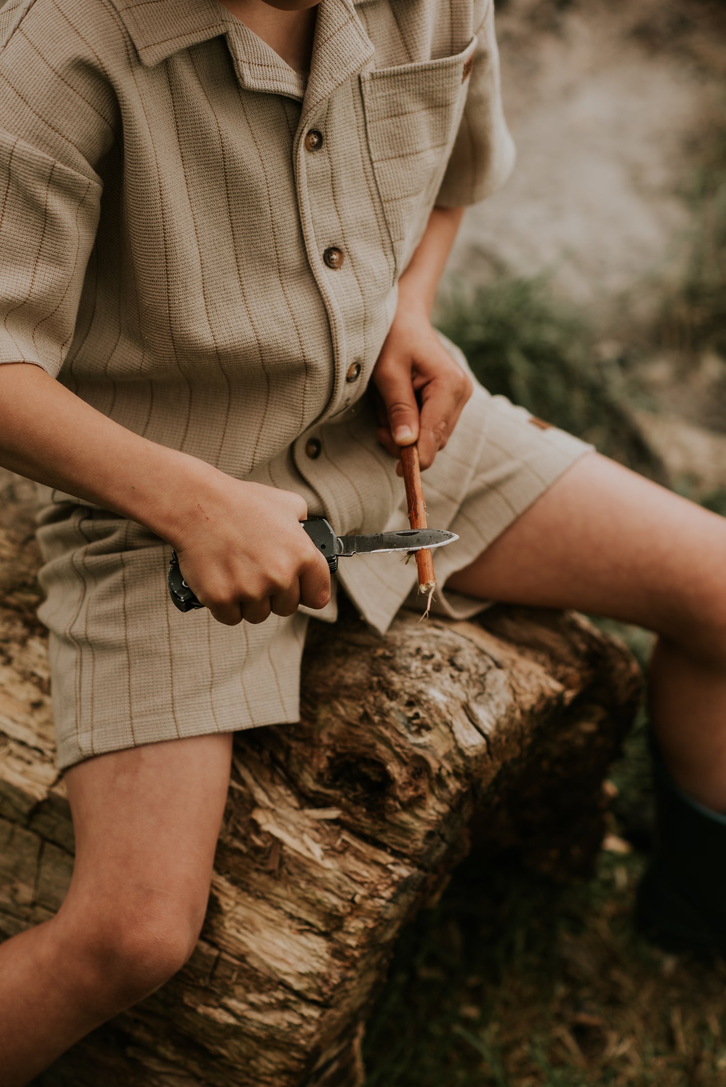Conjunto Camisa y Short de Algodón Color Café para Niño