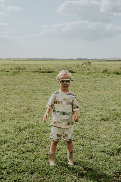 Playera Oversize de Algodón Beige con Recuadros de Color para Niño